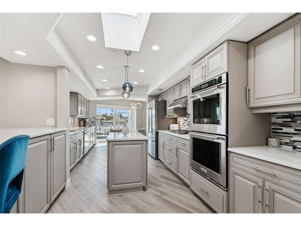 320 Belle Isle Avenue Belleair Beach FL 33786 TB8440328 image11