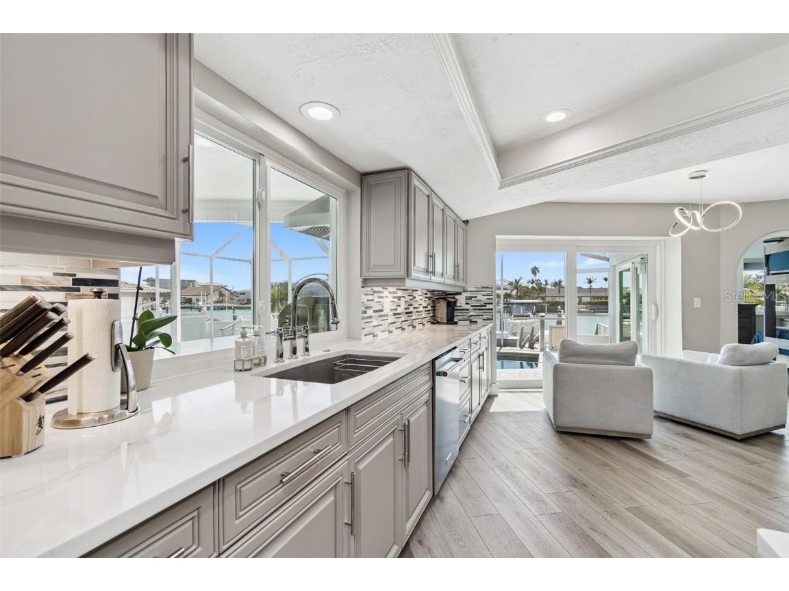 320 Belle Isle Avenue Belleair Beach FL 33786 TB8440328 image13