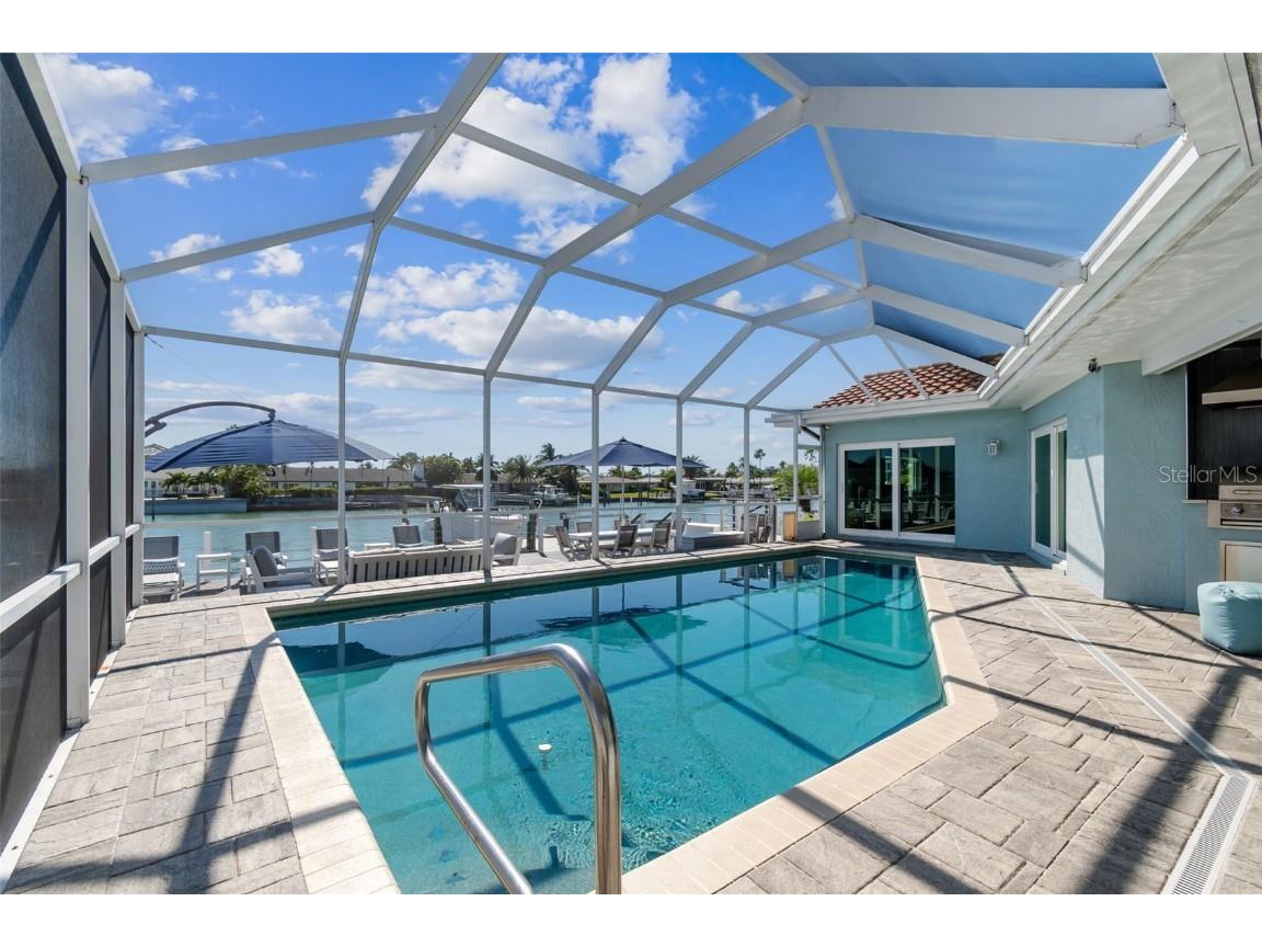 320 Belle Isle Avenue Belleair Beach FL 33786 TB8440328 image18