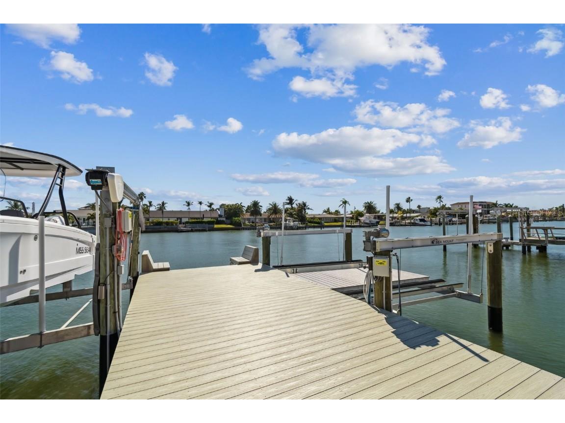 320 Belle Isle Avenue Belleair Beach FL 33786 TB8440328 image38