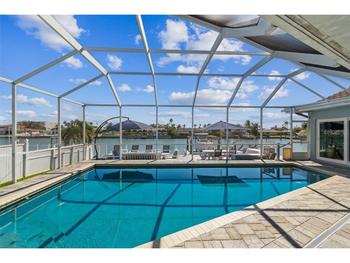 320 Belle Isle Avenue Belleair Beach FL 33786 TB8440328 image4