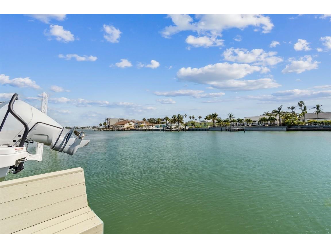 320 Belle Isle Avenue Belleair Beach FL 33786 TB8440328 image43