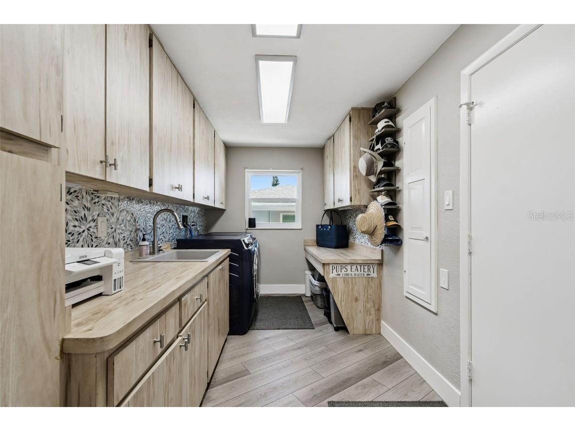 320 Belle Isle Avenue Belleair Beach FL 33786 TB8440328 image58