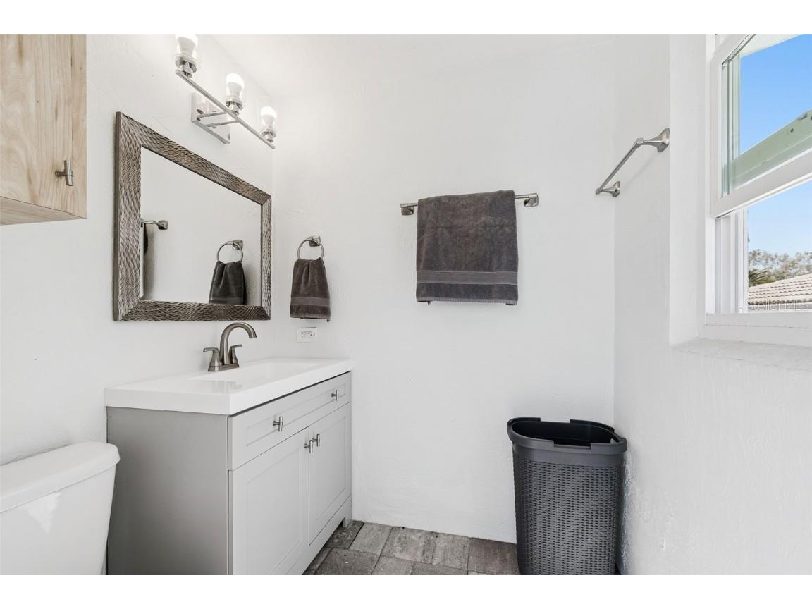 320 Belle Isle Avenue Belleair Beach FL 33786 TB8440328 image59