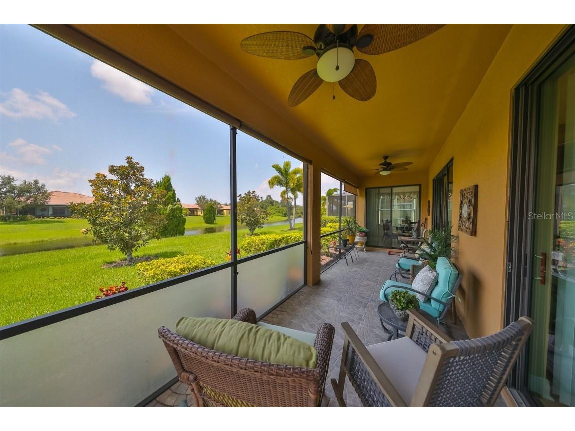 320 Cedar Falls Drive Apollo Beach FL 33572 T3548069 image1