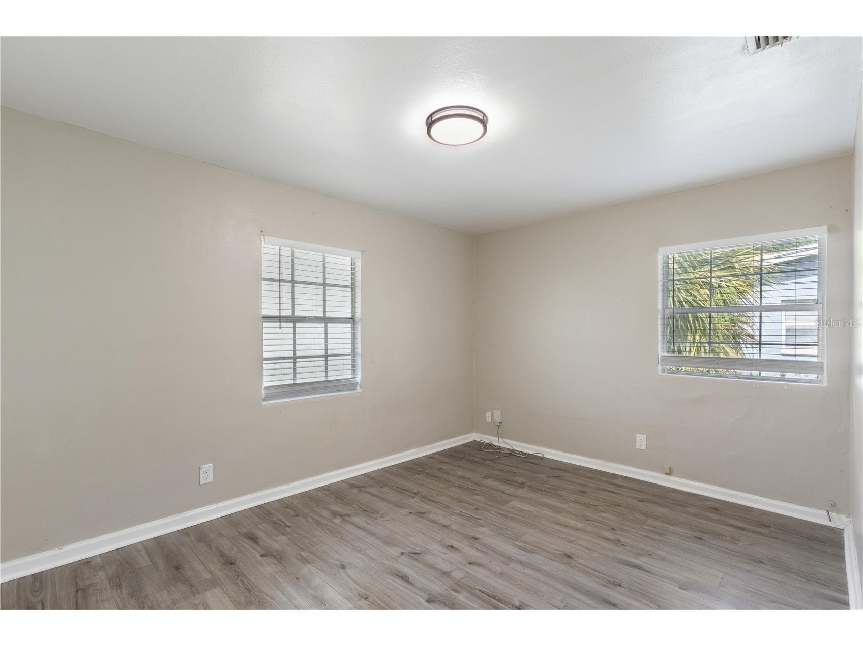 320 E Althea Avenue Tampa FL 33612 TB8531552 image19
