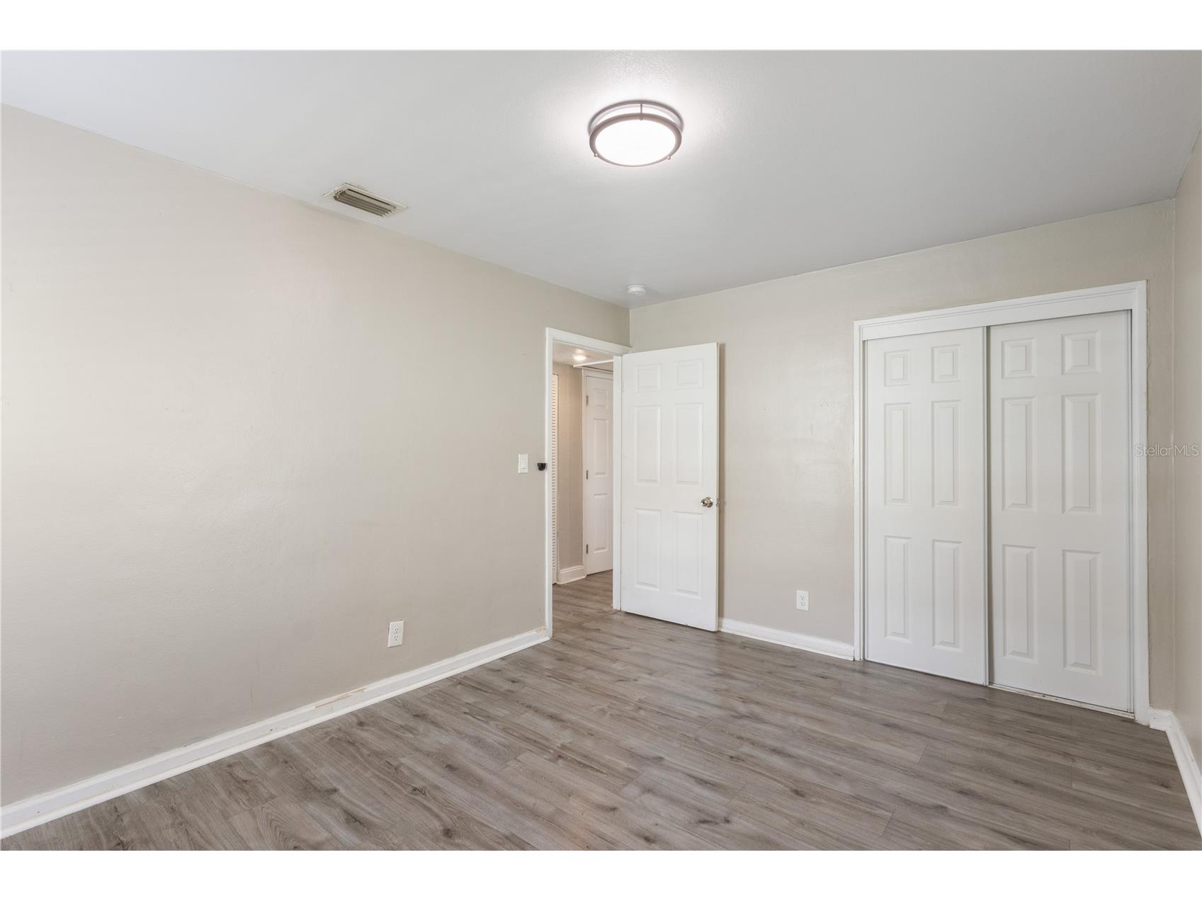 320 E Althea Avenue Tampa FL 33612 TB8531552 image20