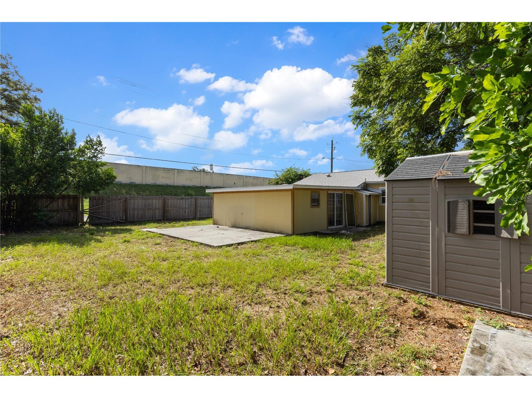 320 E Althea Avenue Tampa FL 33612 TB8531552 image25