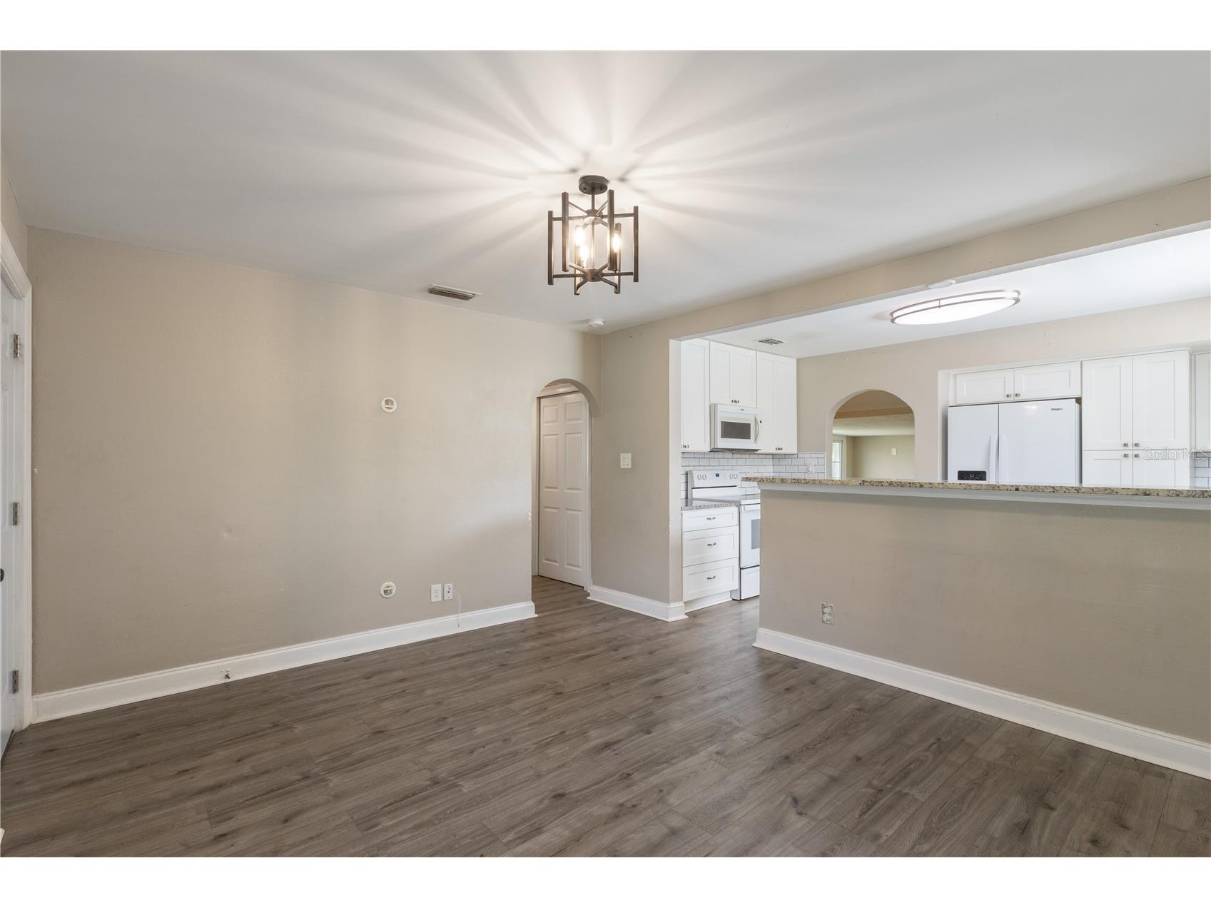 320 E Althea Avenue Tampa FL 33612 TB8531552 image4