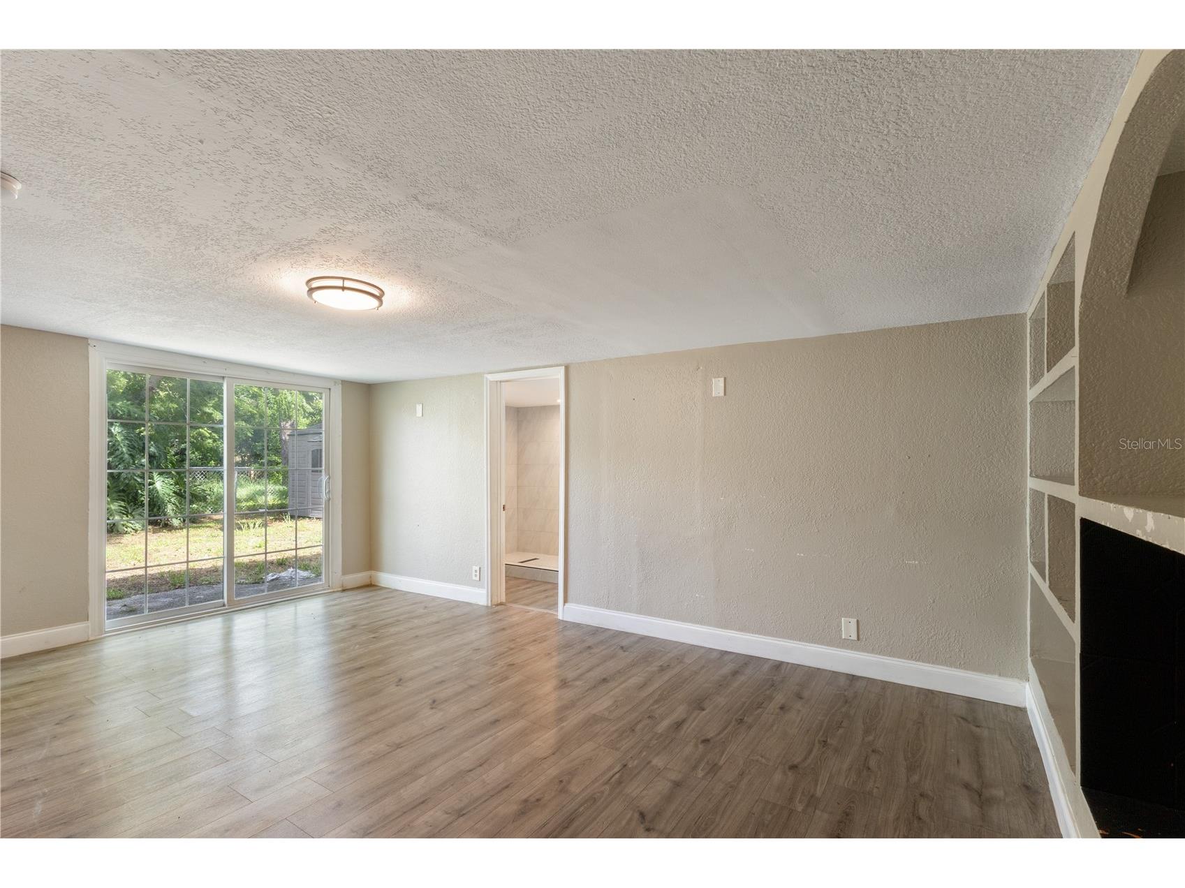 320 E Althea Avenue Tampa FL 33612 TB8531552 image8