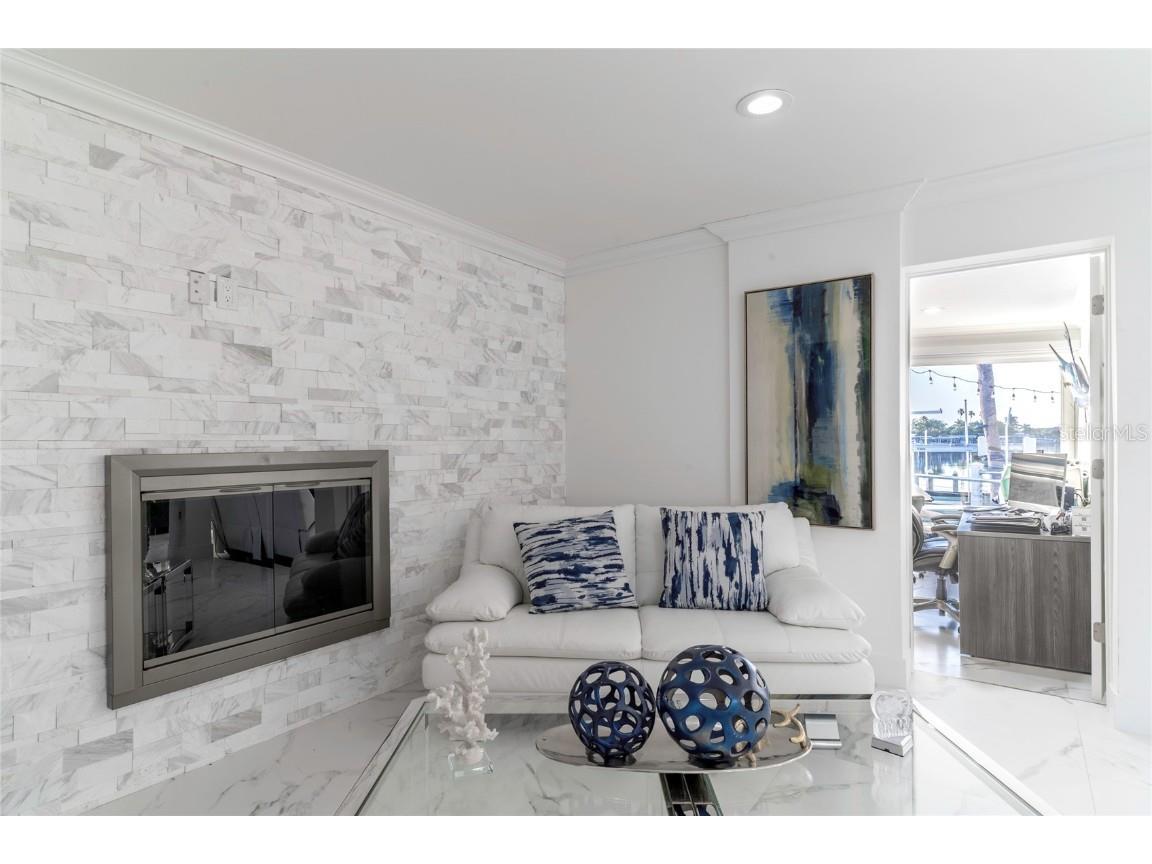 320 Harbor Passage Clearwater Beach FL 33767 TB8433216 image10