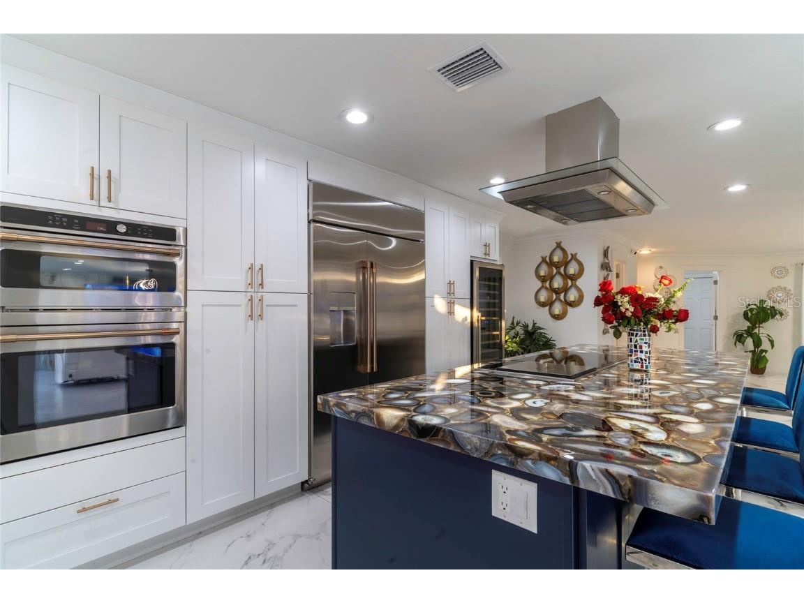 320 Harbor Passage Clearwater Beach FL 33767 TB8433216 image15