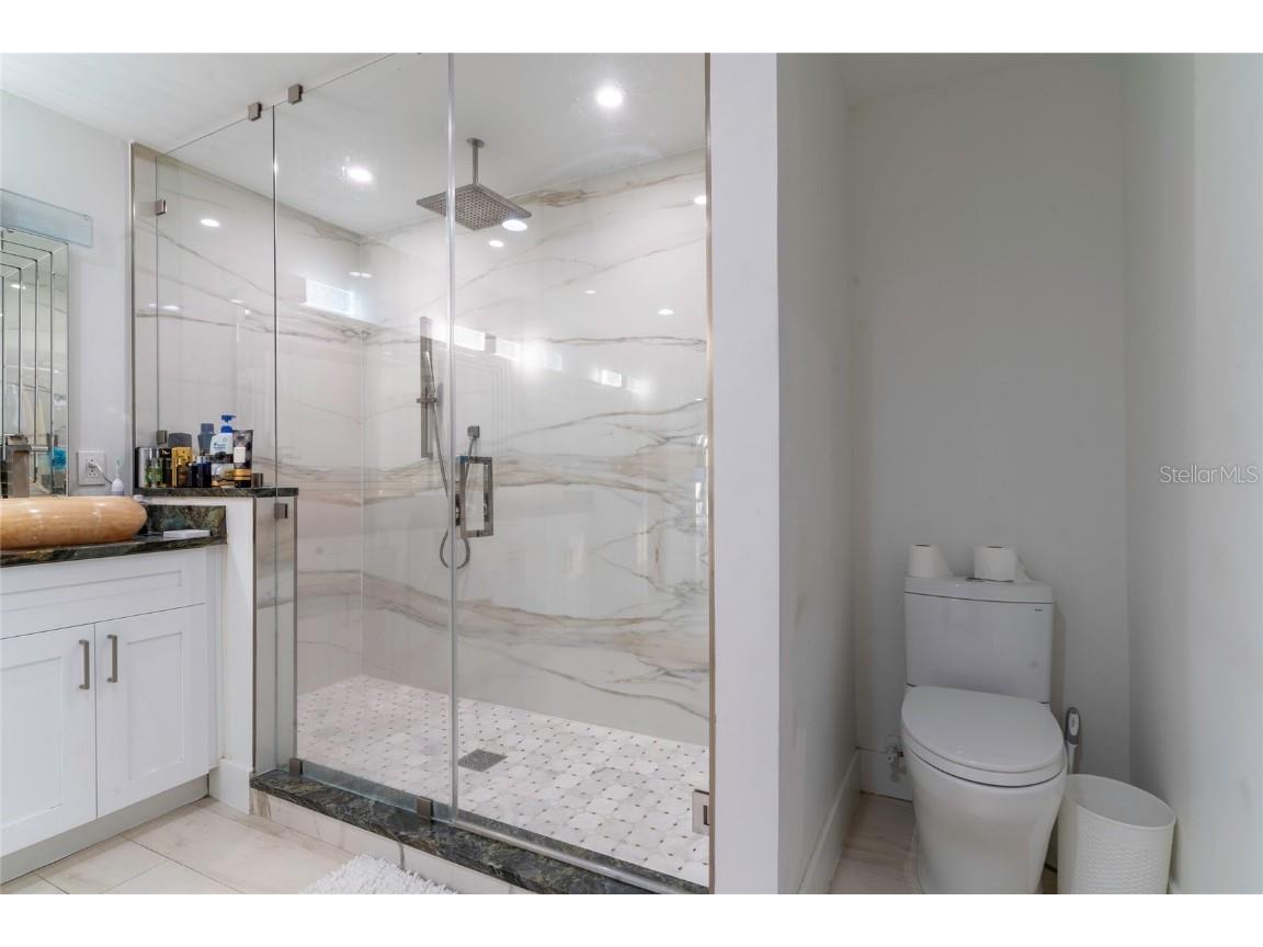 320 Harbor Passage Clearwater Beach FL 33767 TB8433216 image28