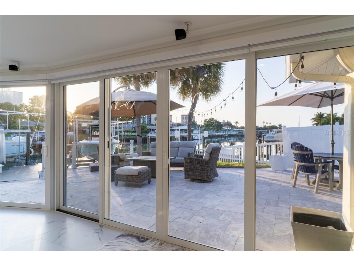 320 Harbor Passage Clearwater Beach FL 33767 TB8433216 image39