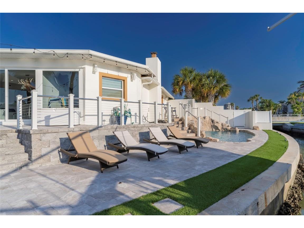 320 Harbor Passage Clearwater Beach FL 33767 TB8433216 image49