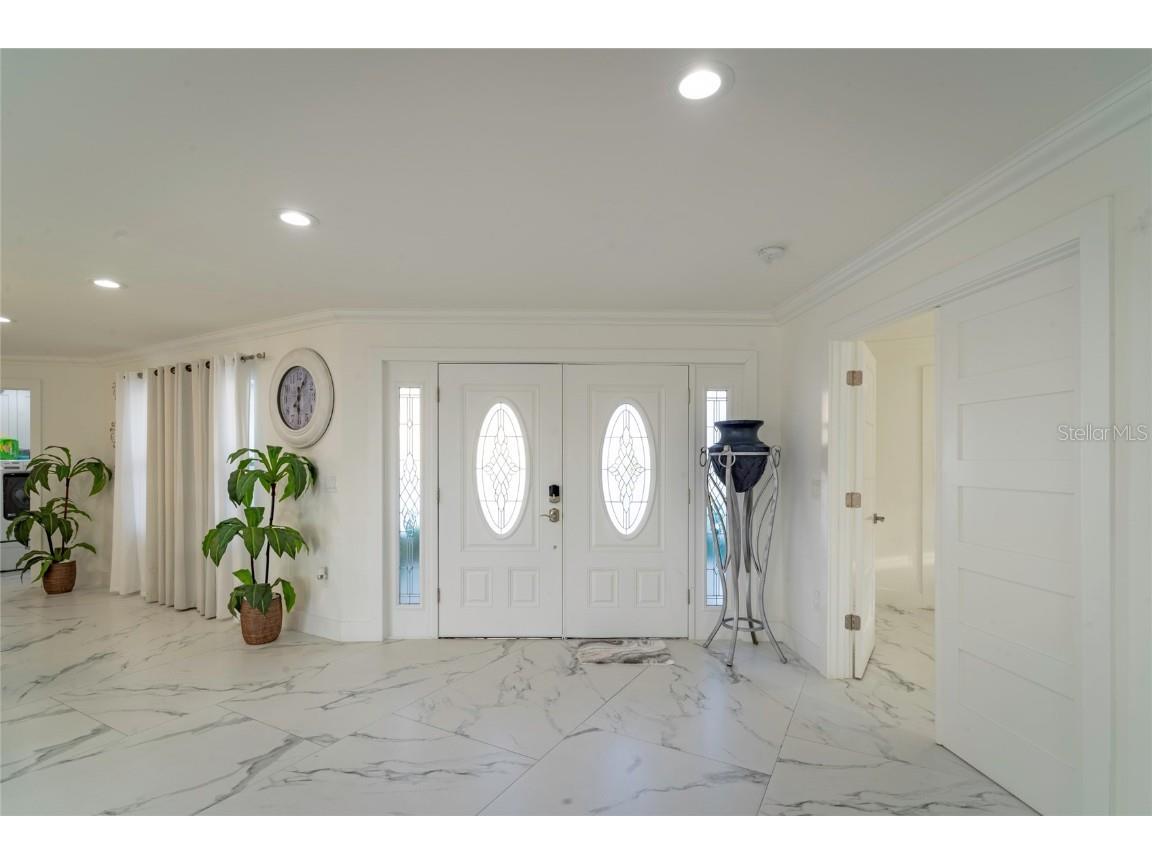 320 Harbor Passage Clearwater Beach FL 33767 TB8433216 image5