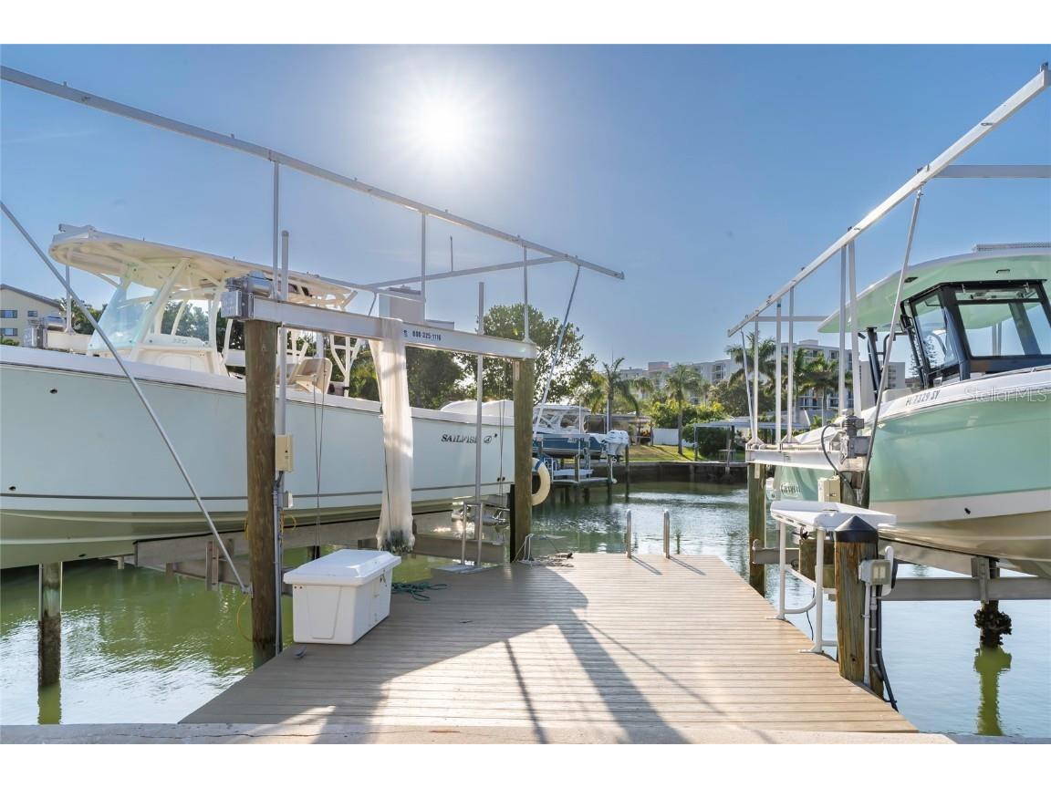 320 Harbor Passage Clearwater Beach FL 33767 TB8433216 image54