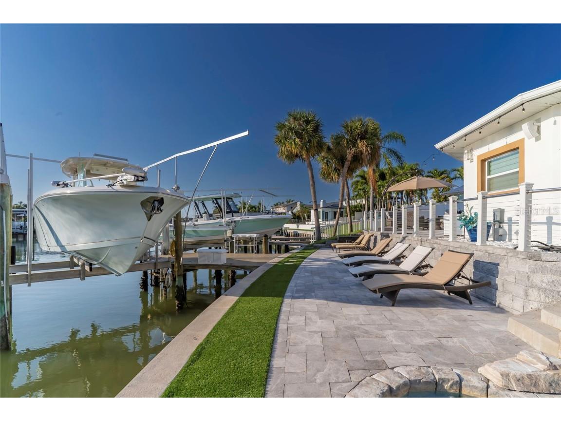 320 Harbor Passage Clearwater Beach FL 33767 TB8433216 image56