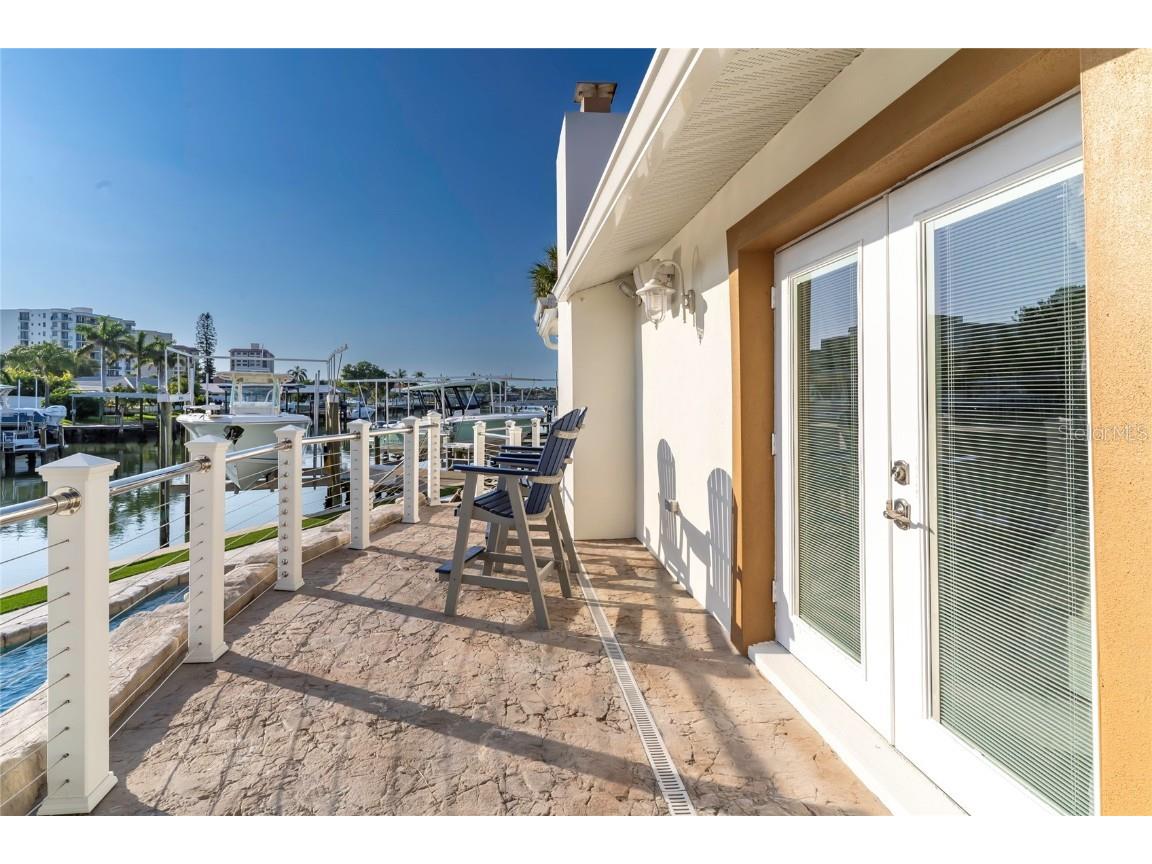 320 Harbor Passage Clearwater Beach FL 33767 TB8433216 image57