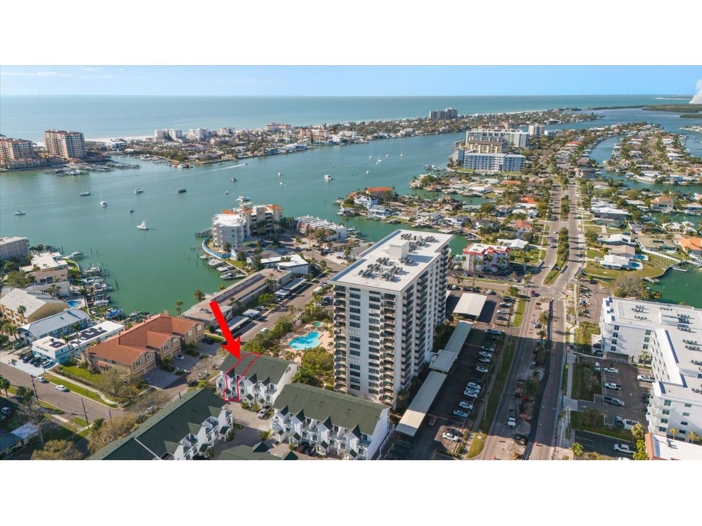 320 Island Way #102 Clearwater Beach FL 33767 TB8363142 image1