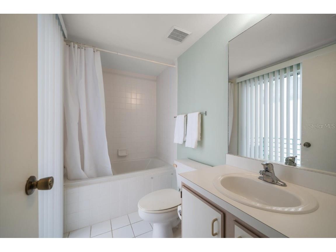 320 Island Way #105 Clearwater Beach FL 33767 TB8439335 image25