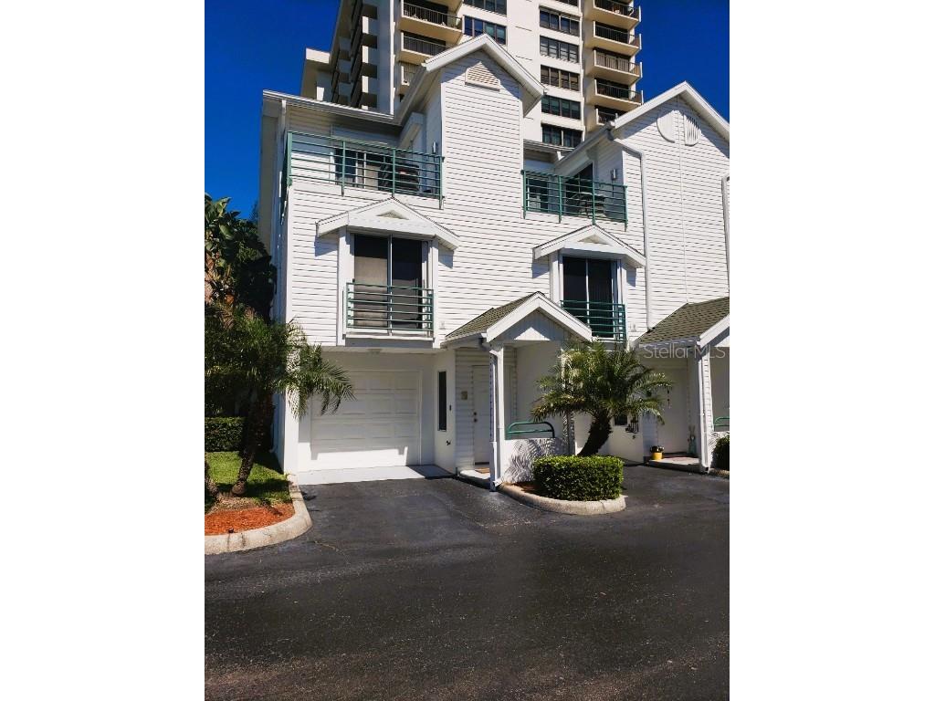 320 Island Way #106 Clearwater Beach FL 33767 TB8441932 image1