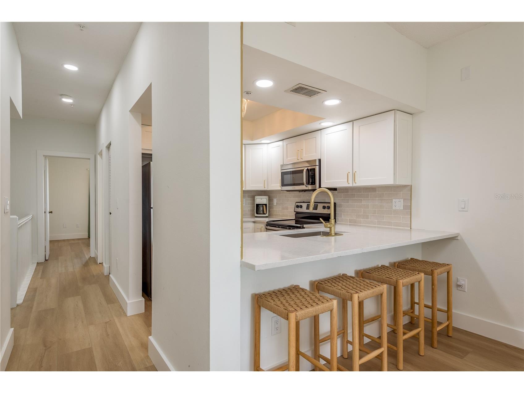 320 Island Way #209 Clearwater Beach FL 33767 TB8473657 image15