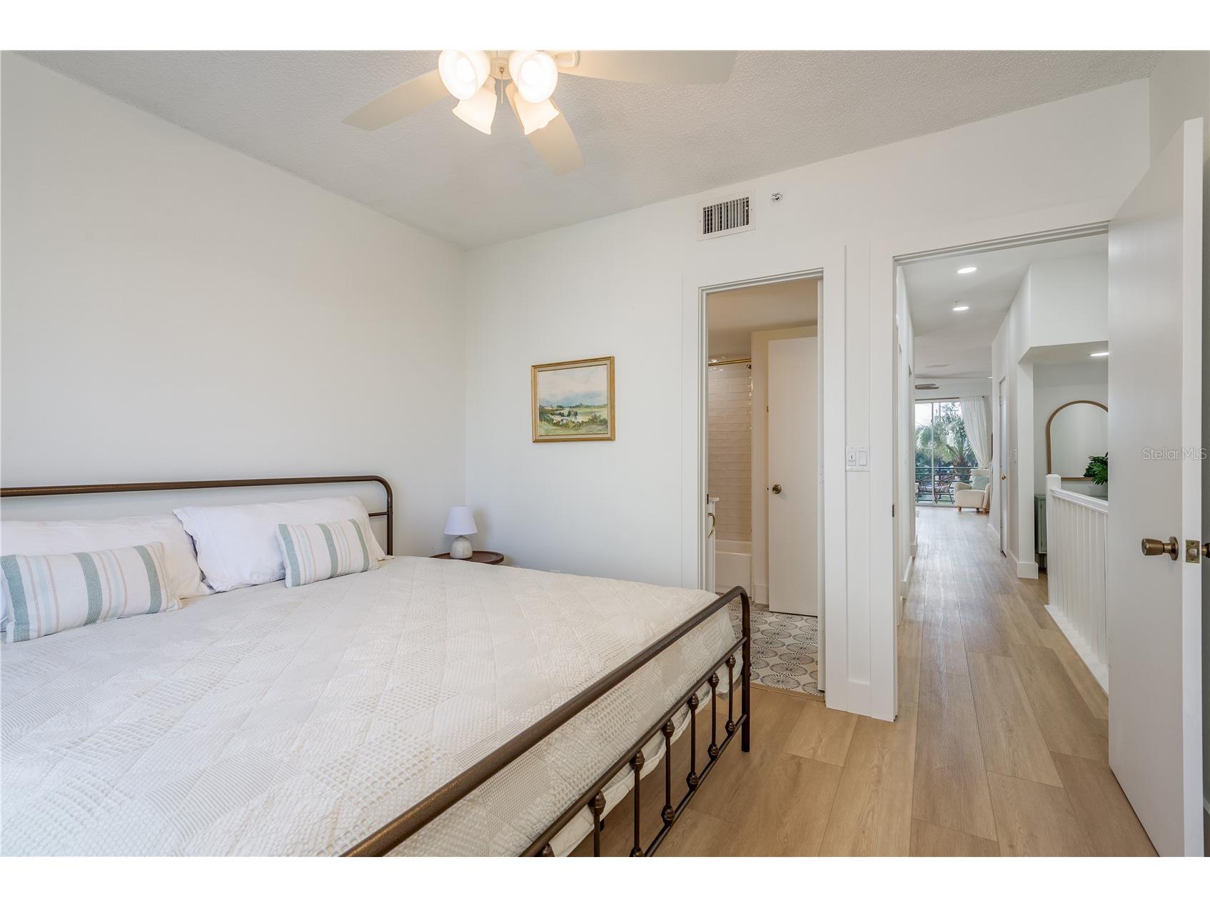 320 Island Way #209 Clearwater Beach FL 33767 TB8473657 image22