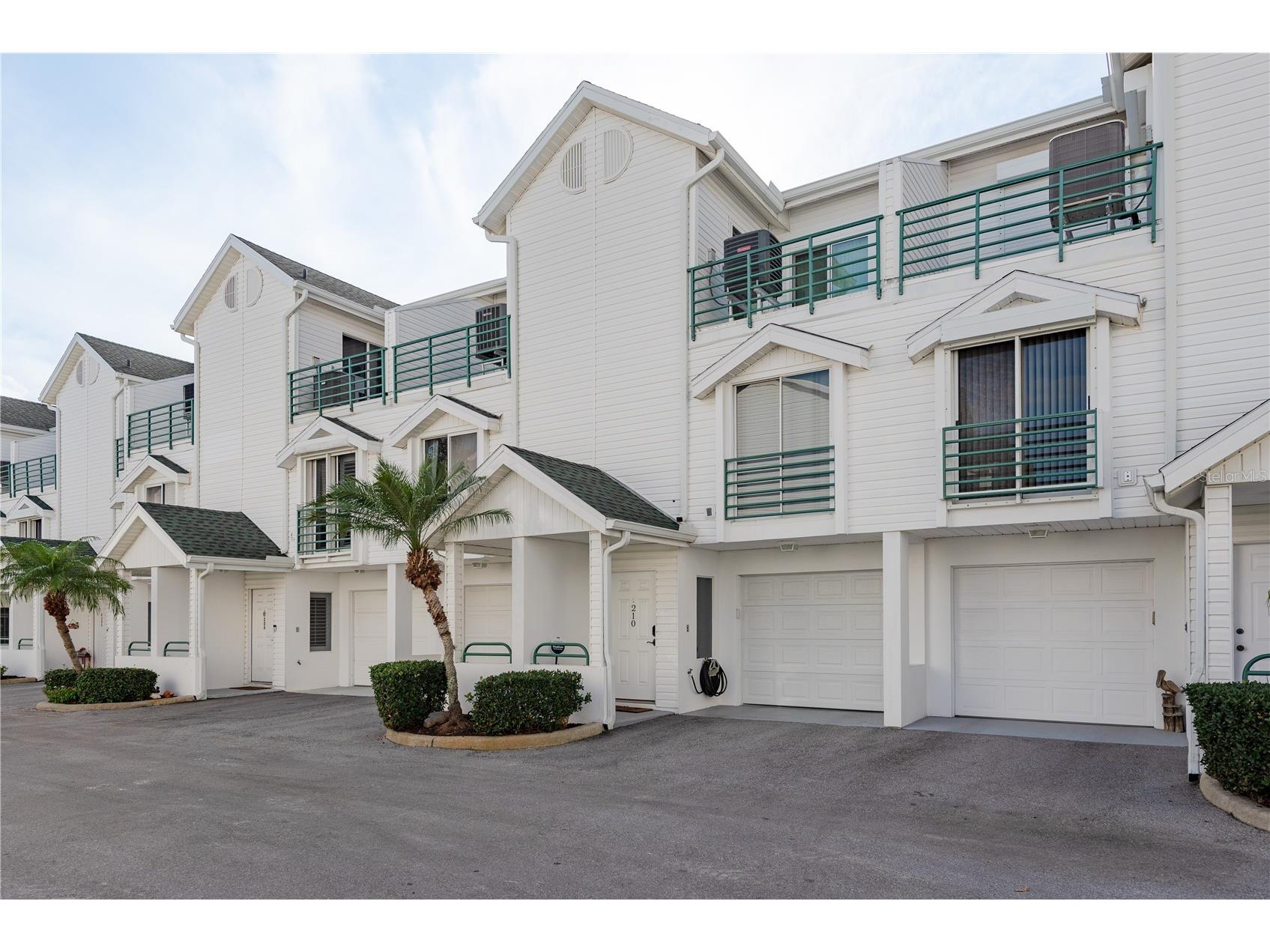 320 Island Way #209 Clearwater Beach FL 33767 TB8473657 image5