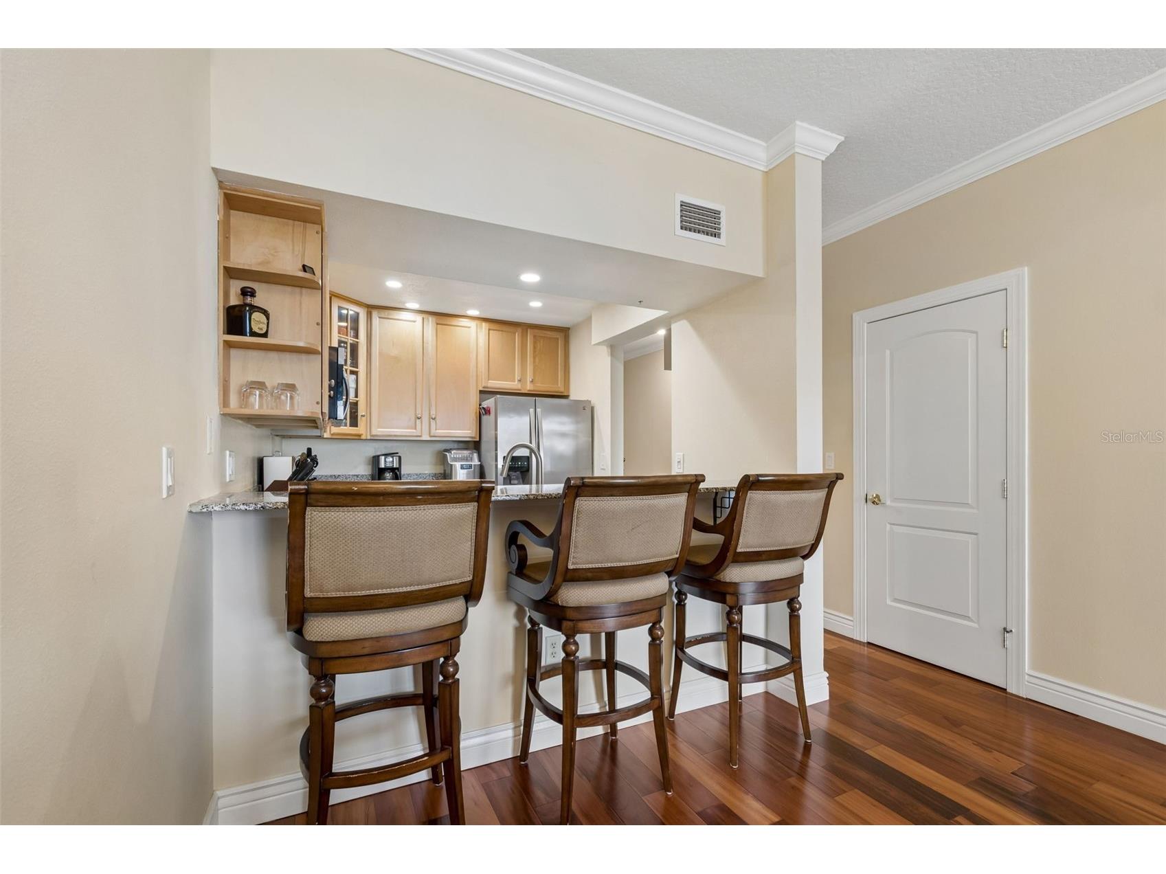 320 Island Way #304 Clearwater Beach FL 33767 TB8512455 image10