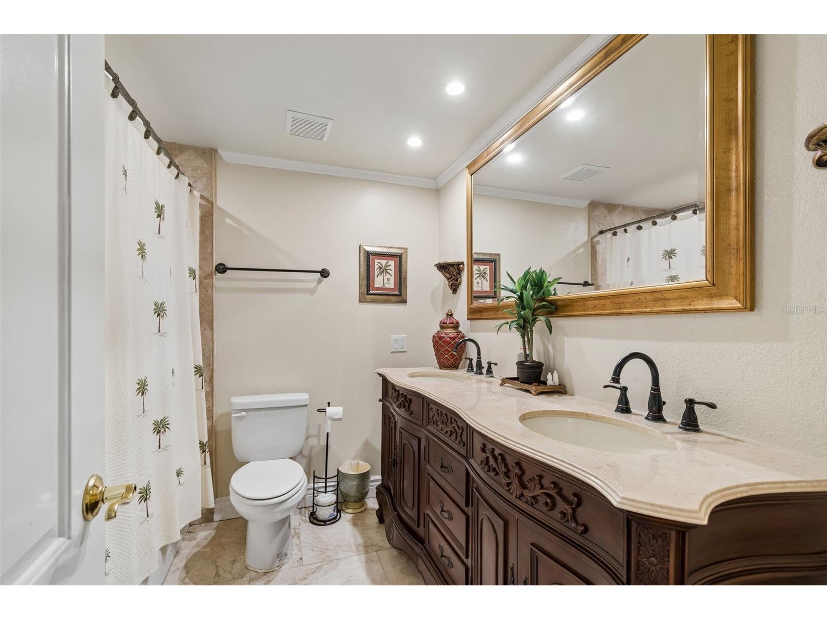 320 Island Way #304 Clearwater Beach FL 33767 TB8512455 image14