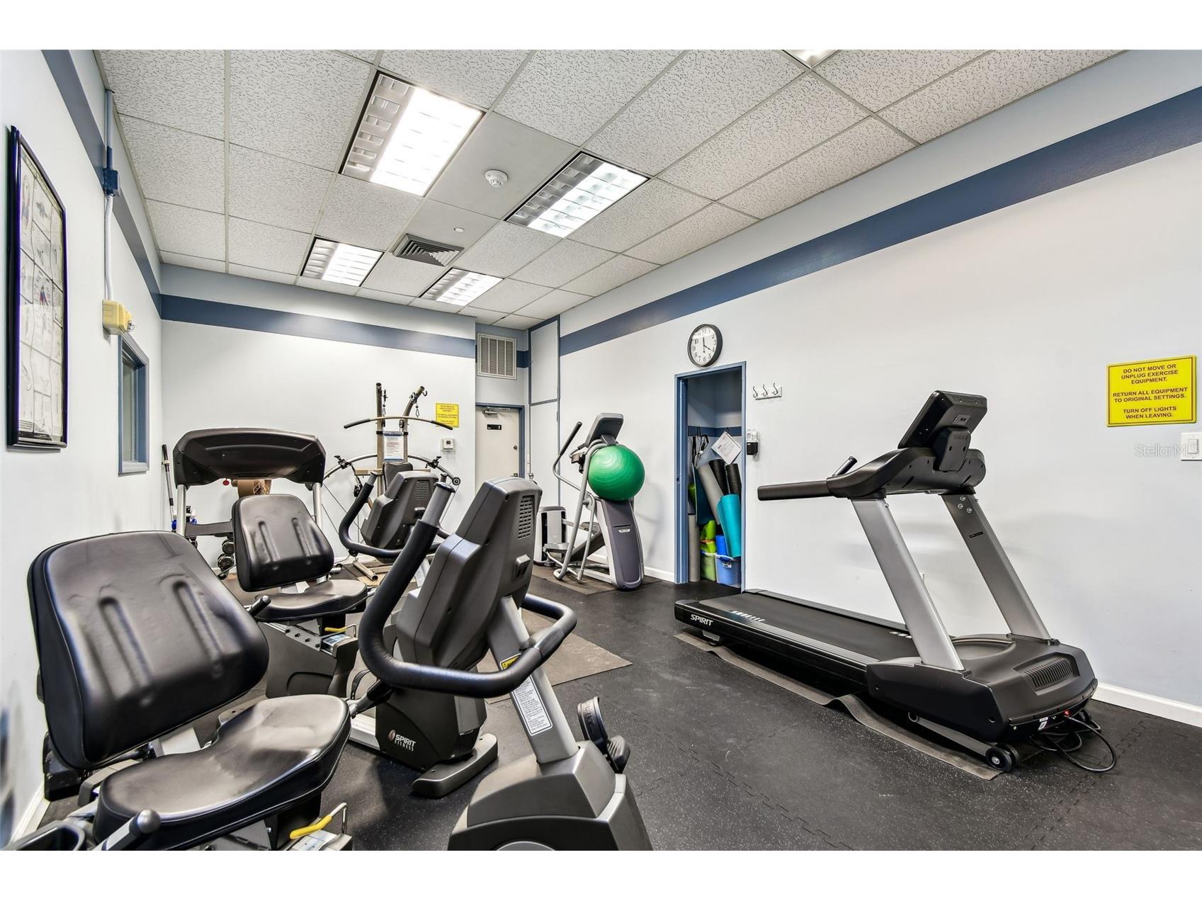 320 Island Way #304 Clearwater Beach FL 33767 TB8512455 image52