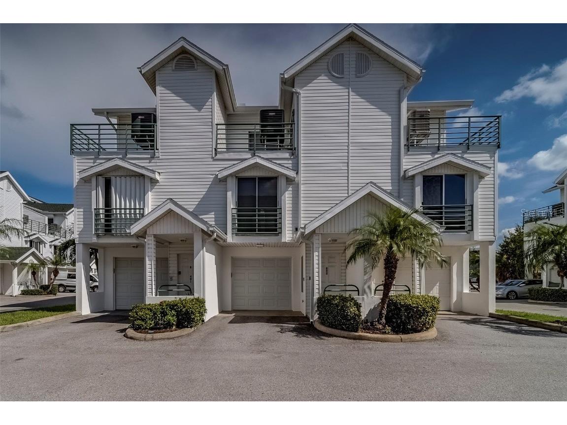 320 Island Way #402 Clearwater Beach FL 33767 TB8417289 image1