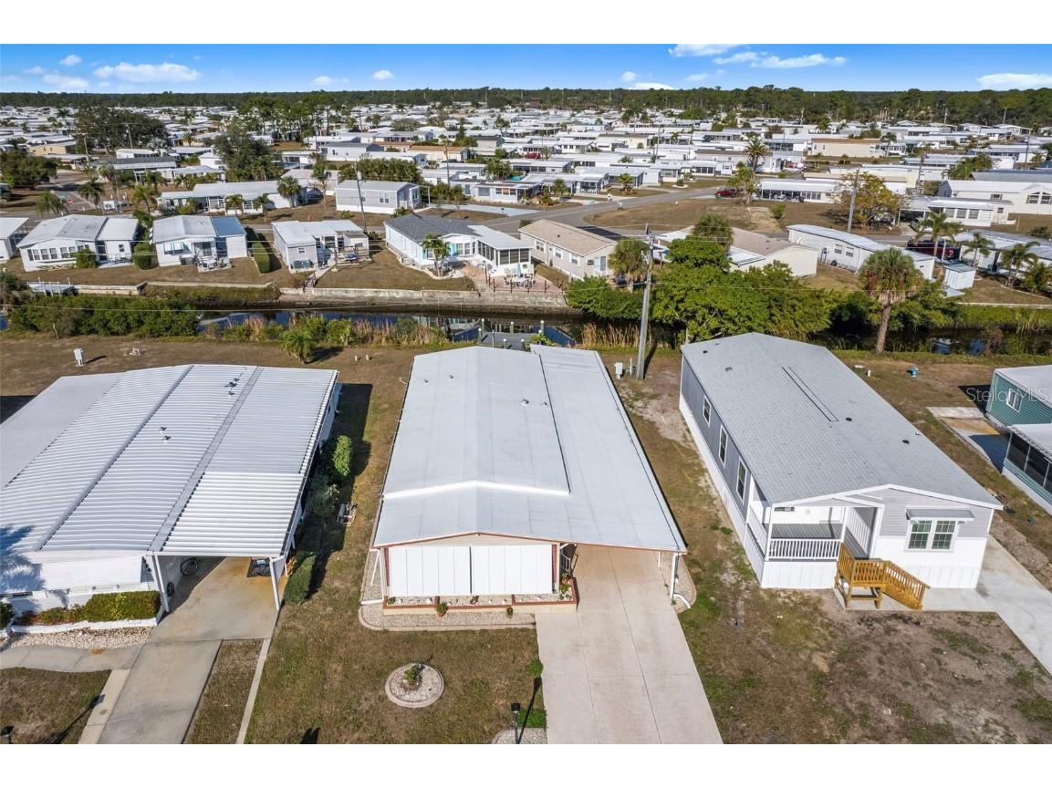 320 La Costa North Port FL 34287 TB8457675 image25