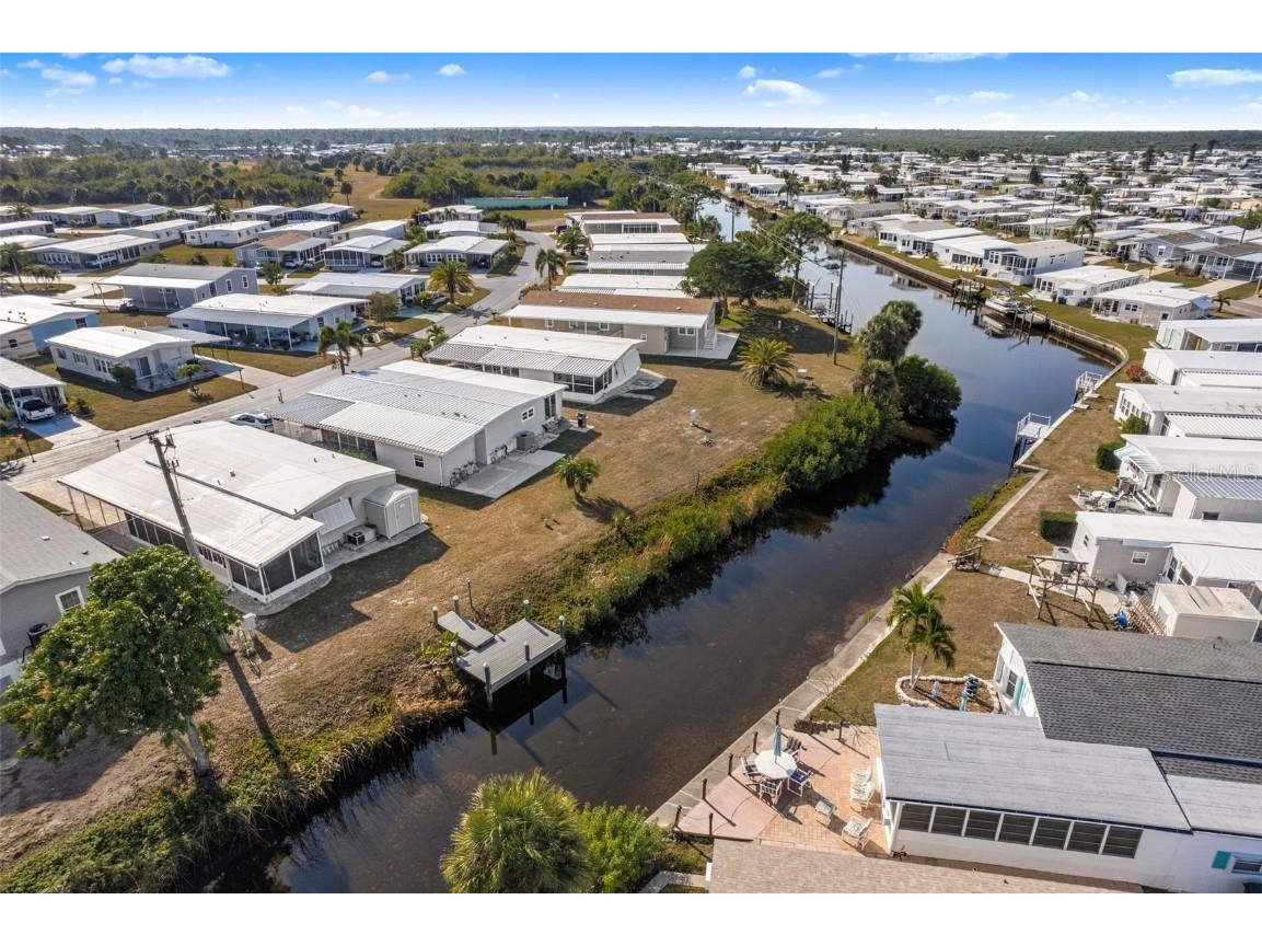 320 La Costa North Port FL 34287 TB8457675 image32