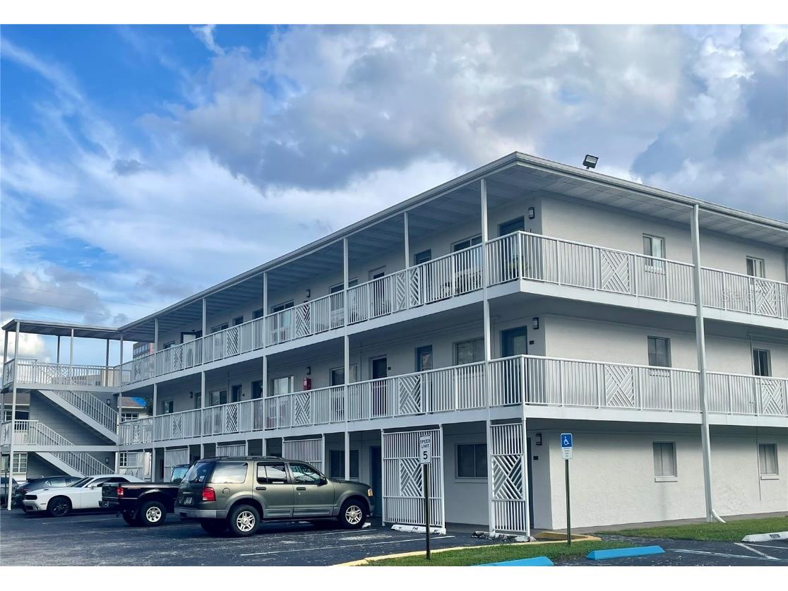 320 Lakeview Street #109 Orlando FL 32804 - LAKE CONCORD O6247447 image1