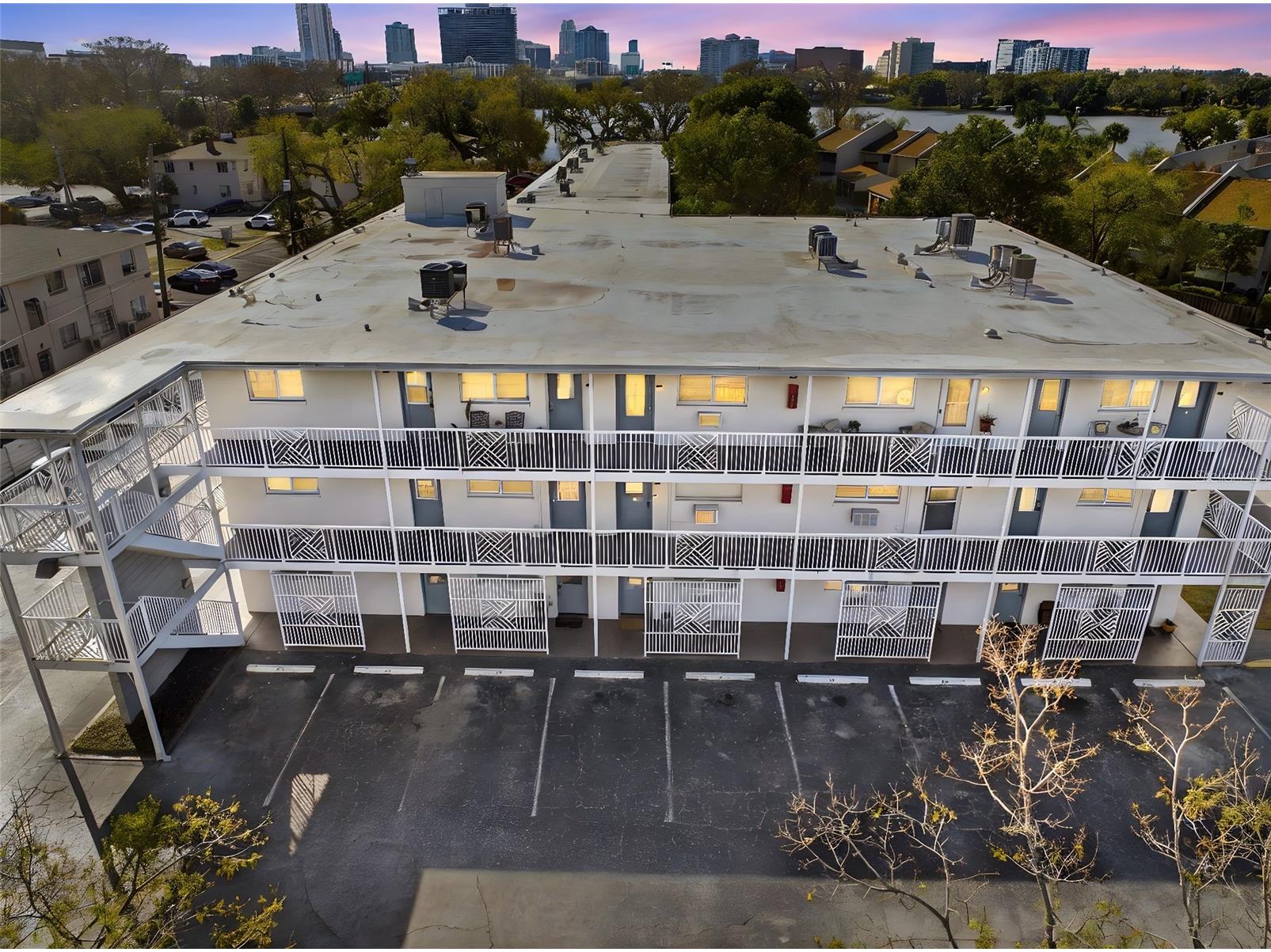 320 Lakeview Street #123 Orlando FL 32804 - LAKE CONCORD O6385733 image1