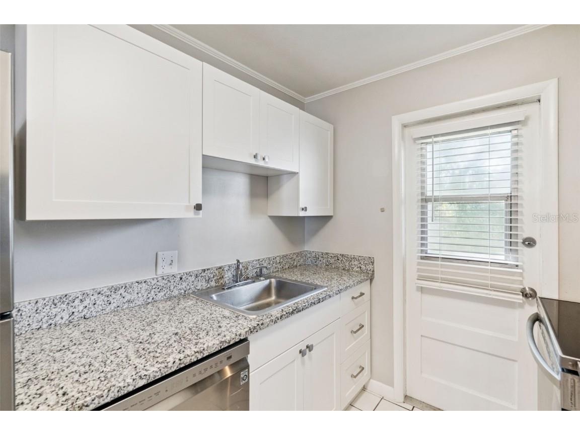 320 Lakeview Street #213 Orlando FL 32804 O6333307 image10