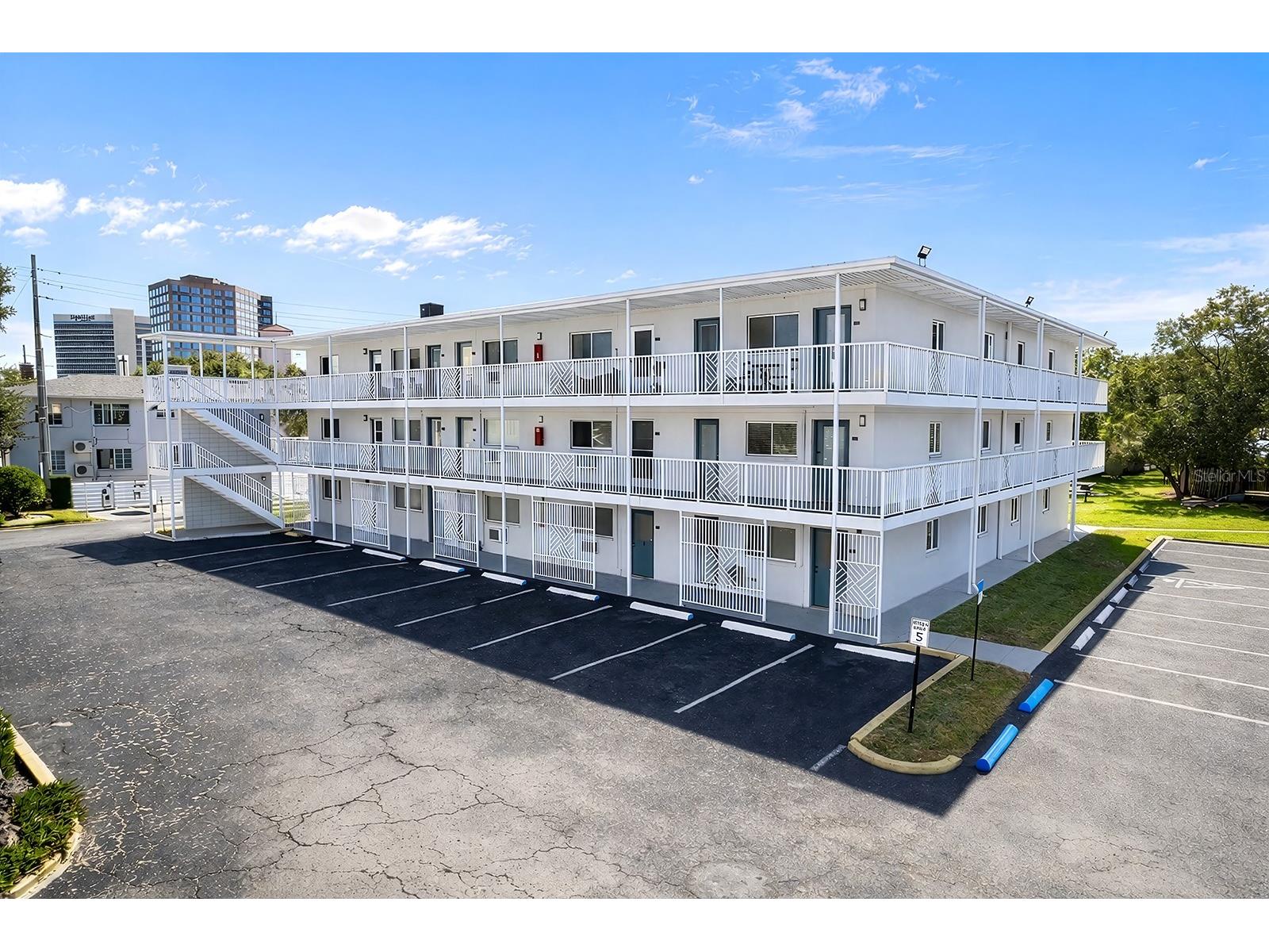 320 Lakeview Street #221 Orlando FL 32804 - LAKE CONCORD O6377453 image1