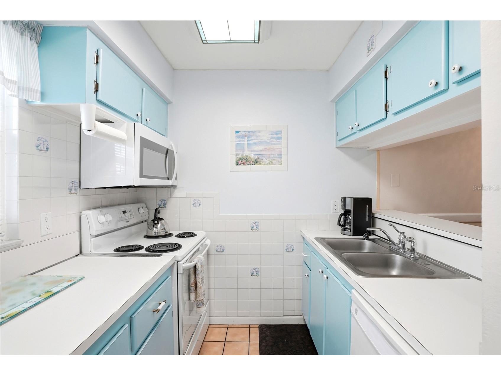 320 Medallion Boulevard #H Madeira Beach FL 33708 TB8515906 image11