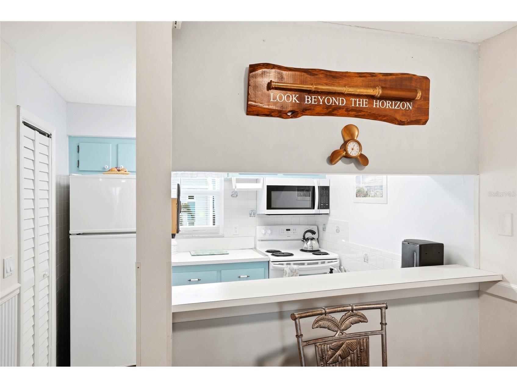 320 Medallion Boulevard #H Madeira Beach FL 33708 TB8515906 image13