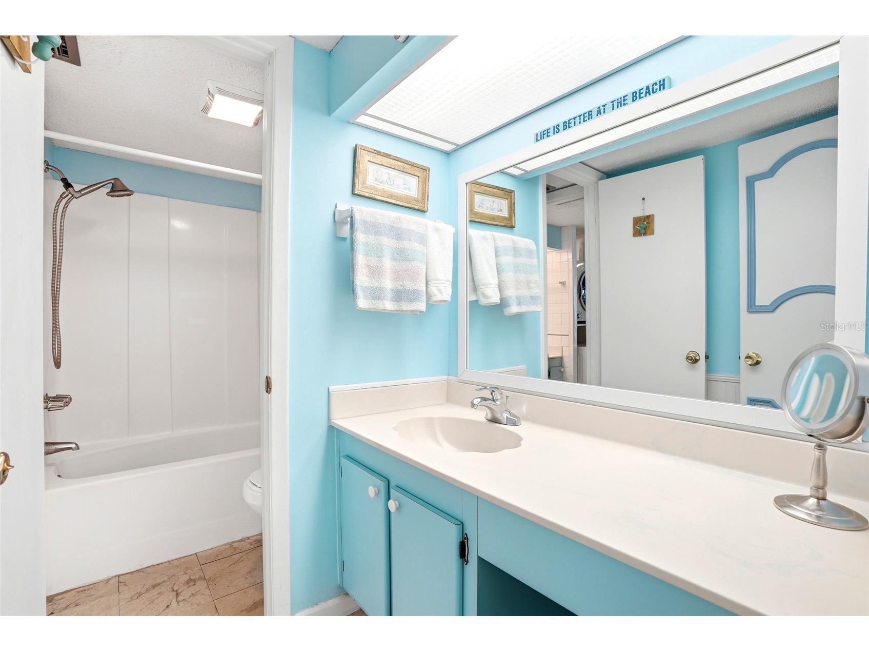 320 Medallion Boulevard #H Madeira Beach FL 33708 TB8515906 image20