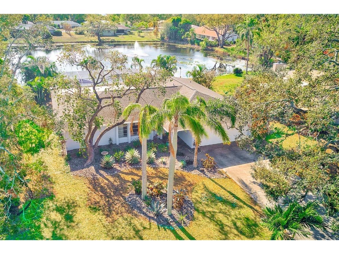 320 Mimosa Circle Sarasota FL 34232 TB8328411 image1