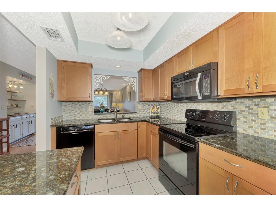 320 Mission Trail N #H Venice FL 34285 N6141700 image4