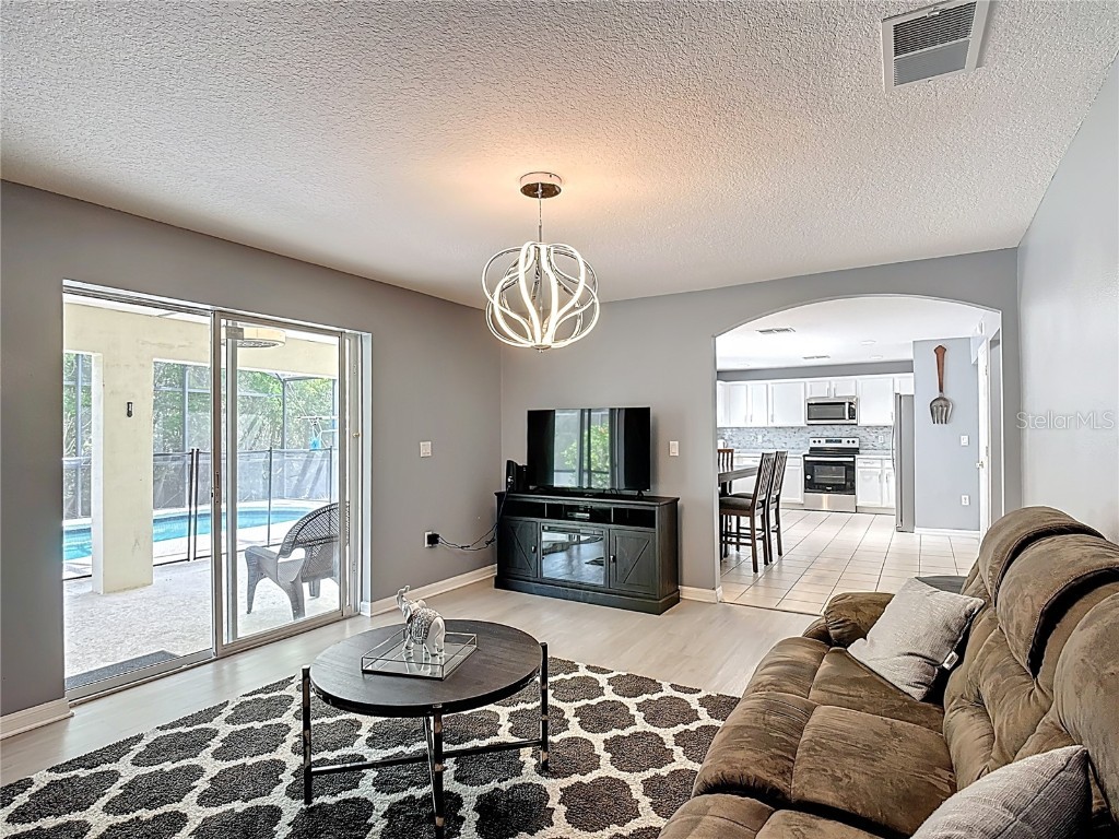 320 Mockingbird Road Davenport FL 33896 TB8367001 image11