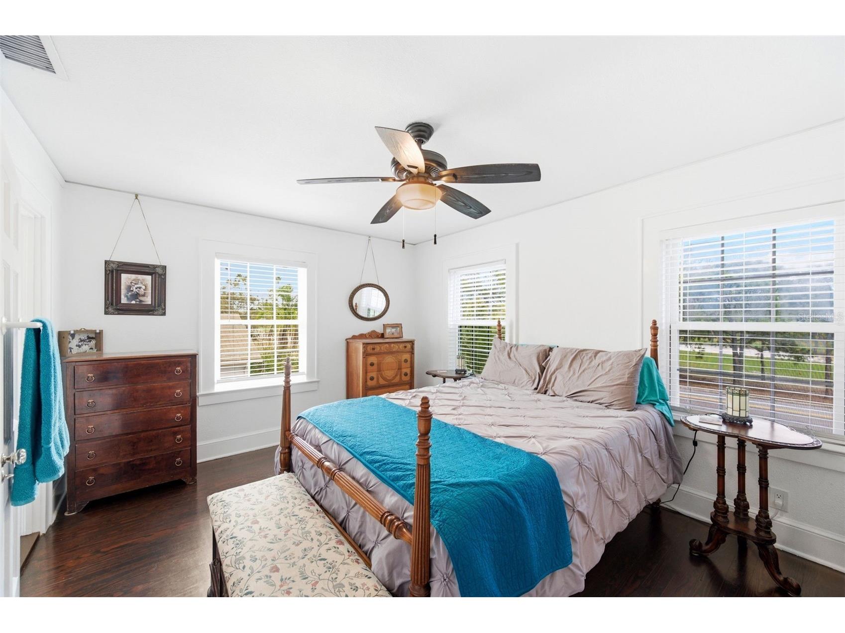 320 N Betty Lane Clearwater FL 33755 TB8482837 image44