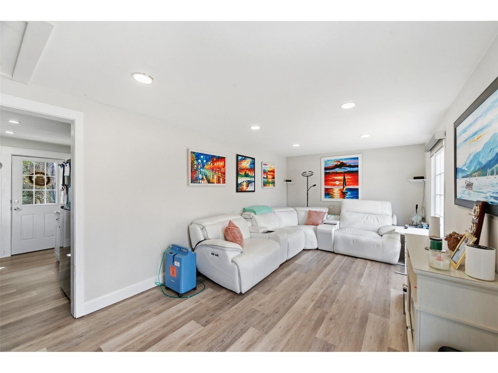 320 N Betty Lane Clearwater FL 33755 TB8482837 image59