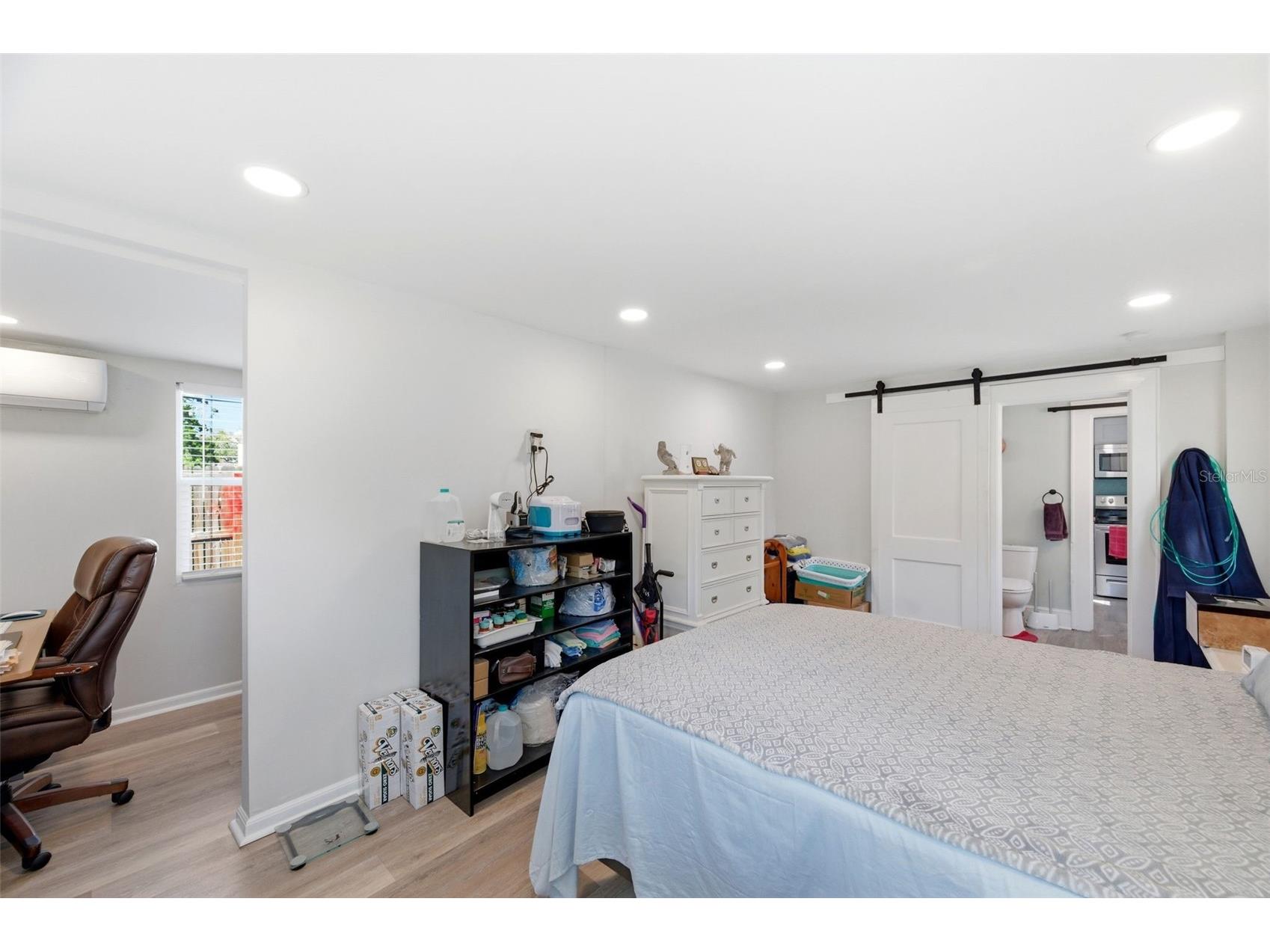 320 N Betty Lane Clearwater FL 33755 TB8482837 image69