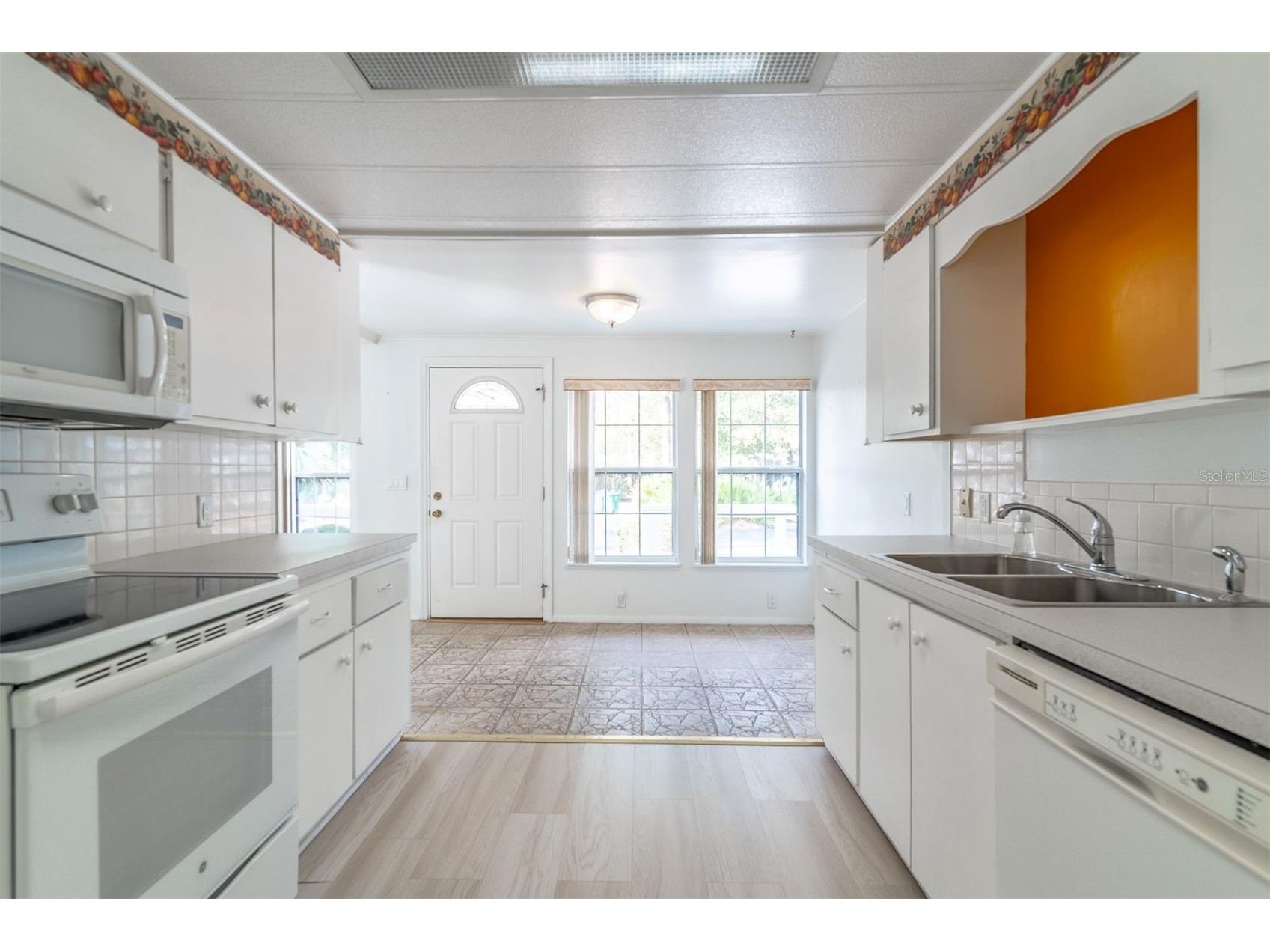 320 N Forest Boulevard Lake Mary FL 32746 O6384129 image24