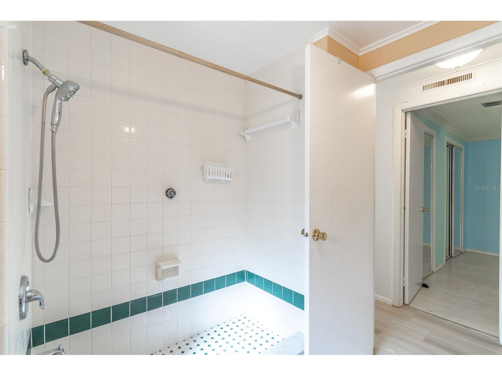 320 N Forest Boulevard Lake Mary FL 32746 O6384129 image32